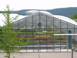 Gewächshaus des Bio-Garten von Vorne